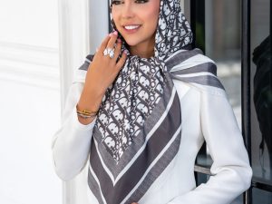 روسری ابریشم تویل(کجراه) دیور دور دوخت سفید مشکی کد 5