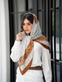 خرید روسری ابریشم تویل(کجراه) فندی دور دوخت سفید قهوه ای (رگه قهوه ای پوست ماری) کد 8